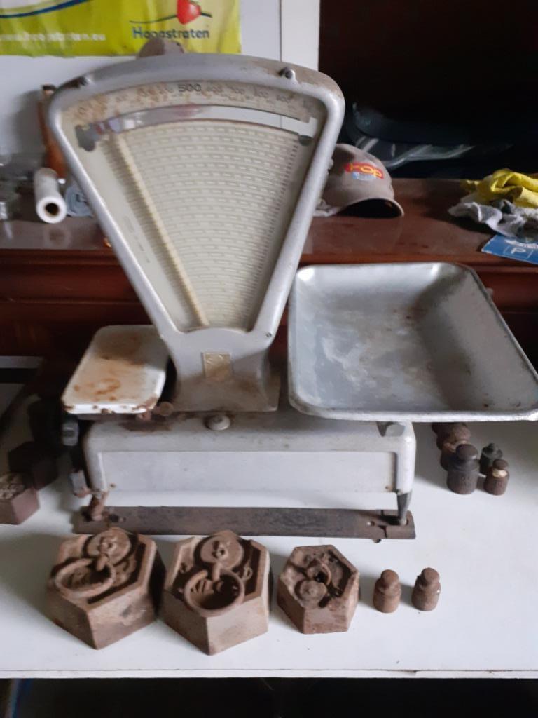 llitrana weegschaal met véél gewichten erbij, Elektronische apparatuur, Weegschalen, Ophalen, Winkelweegschaal, Gebruikt, Minder dan 10 kg