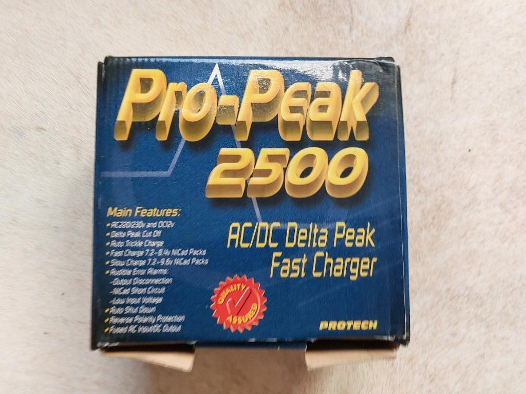 Pro peak 2500 charger - Protech, Ophalen, Gebruikt