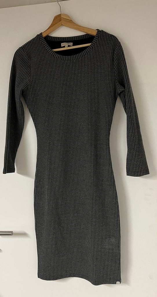 Kleedje Jacky Luxury, Maat 38/40 (M), Ophalen of Verzenden, Knielengte, Grijs