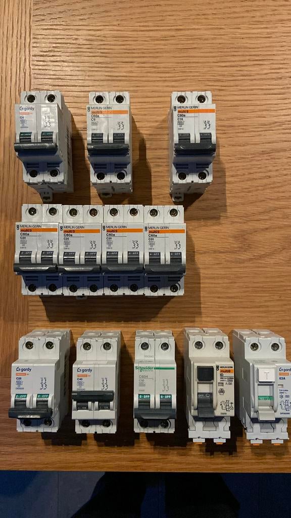 Zekeringen / automaten MG ; Gardy ; ..., Doe-het-zelf en Bouw, Ophalen of Verzenden, Gebruikt