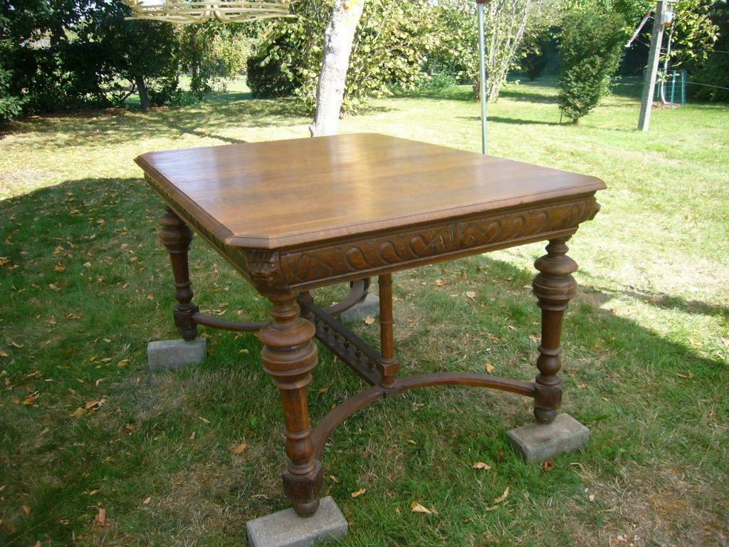 Table en chêne massif style renaissance - Tête de Lion, Enlèvement