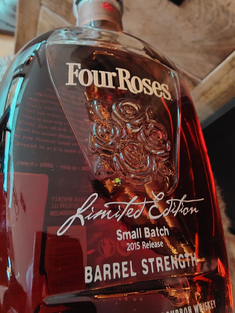 Four Roses 2015 Release - Small Batch Barrel Strength, Verzamelen, Wijnen, Nieuw, Overige typen, Overige gebieden, Vol, Ophalen of Verzenden