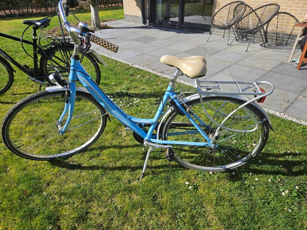 Mooie dames/meisjesfiets lichtblauw, Ophalen