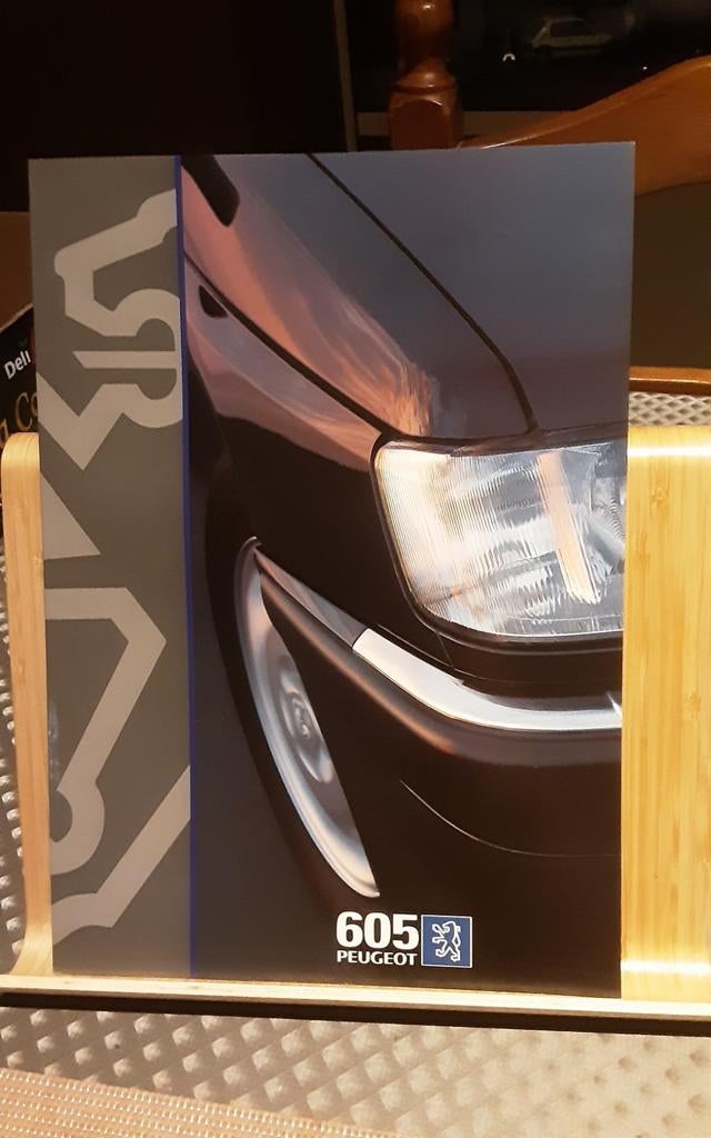 PEUGEOT 605 brochure, Enlèvement ou Envoi, Comme neuf, Peugeot
