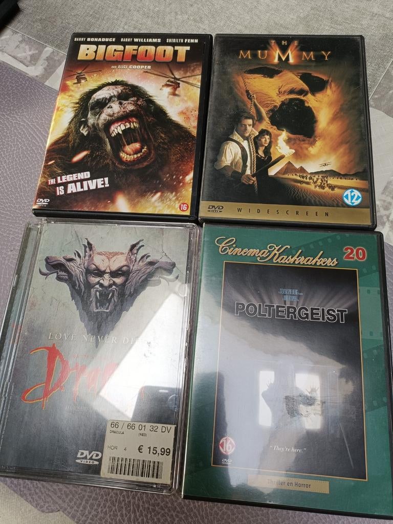 Bigfoot, Poltergeist, The Mummy, Dracula, Ophalen of Verzenden, Zo goed als nieuw
