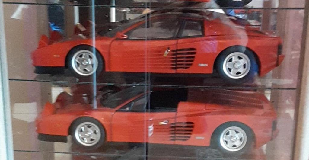 Ferrari testarossa spider 1/8 pocher, Enlèvement ou Envoi, Utilisé, 1:5 à 1:8, Voiture