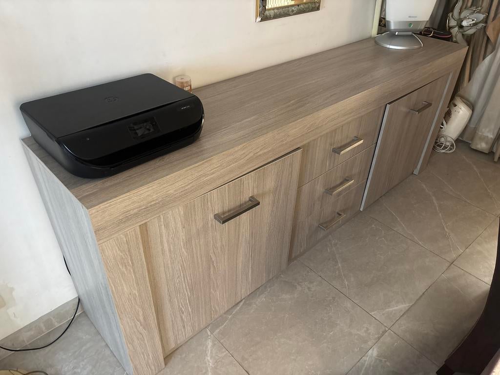 Eettafel, dressoir en kledingkast met 6 stoelen, Ophalen, Overige materialen, 150 tot 200 cm, Zo goed als nieuw