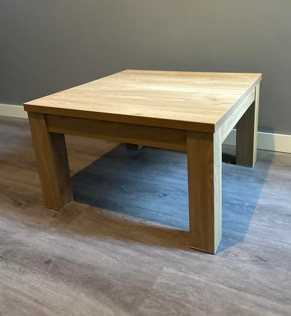 Eikenhouten bijzettafel, Ophalen, Zo goed als nieuw, Vierkant, Eikenhout