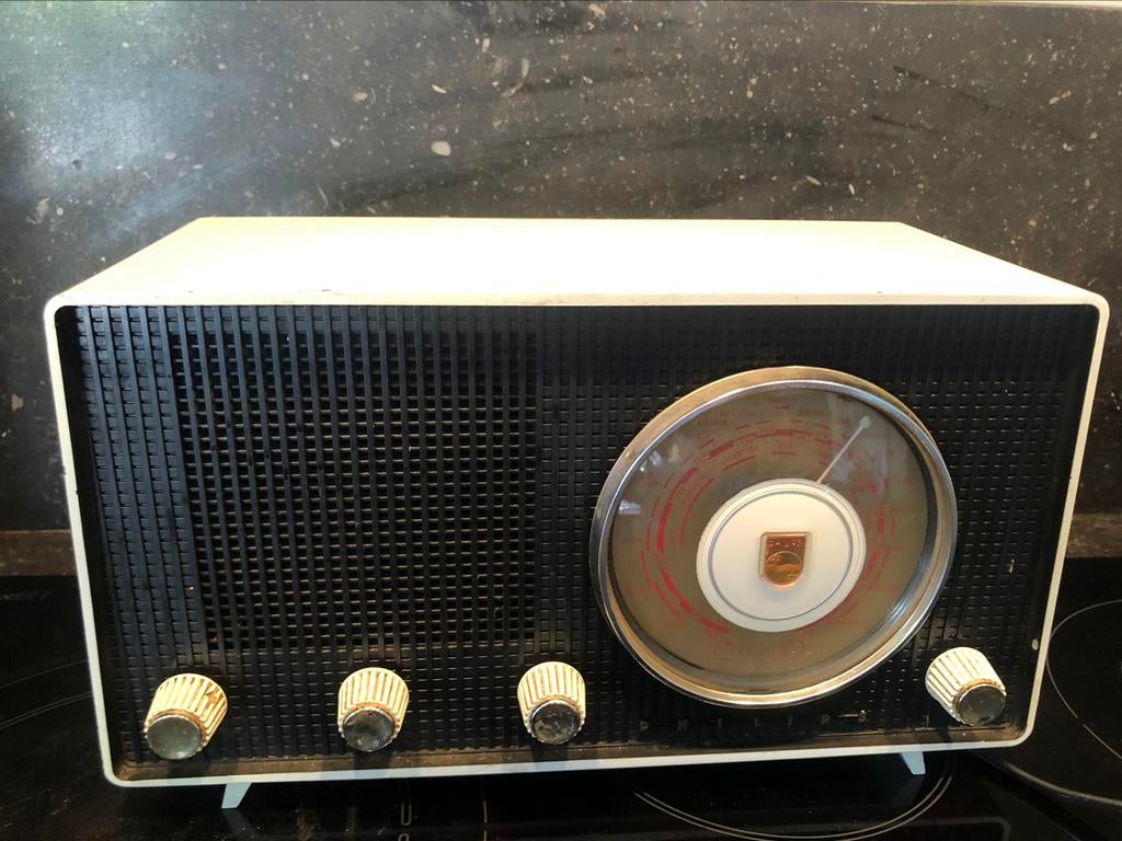 vintage design PHILIPS B2X71U/02  bakeliet radio 1958, Antiek en Kunst, Antiek | Tv's en Audio, Ophalen of Verzenden