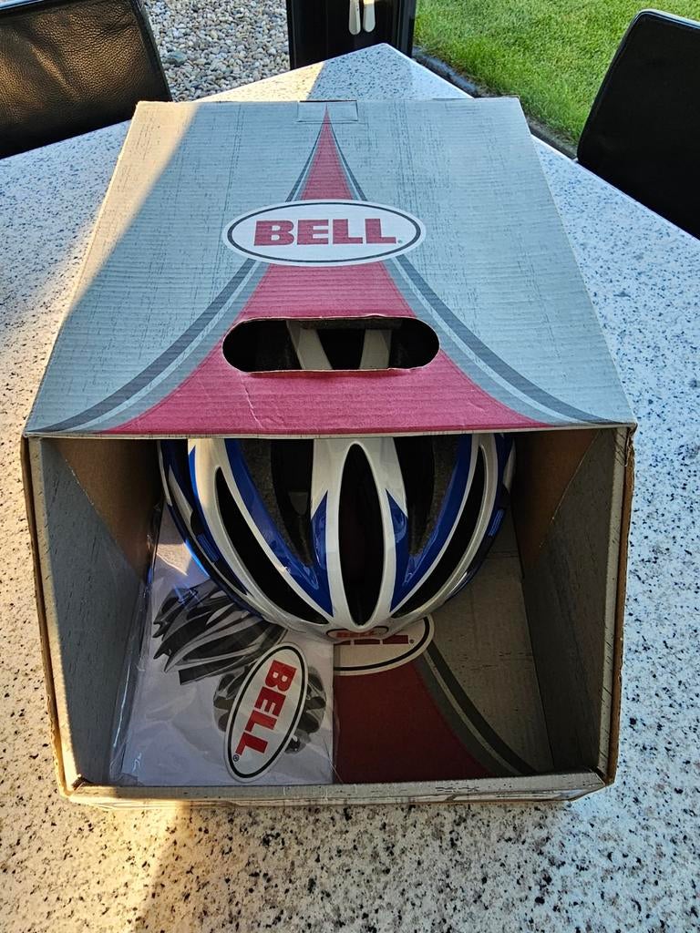 Fietshelm - topmerk Bell - nooit gedragen - NIEUW, Ophalen of Verzenden, Nieuw, M, Bell