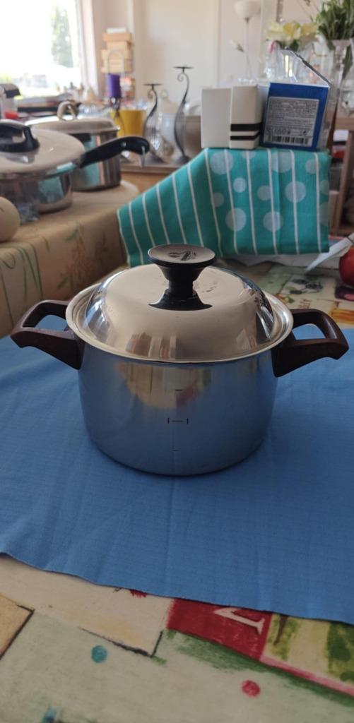 marmite diam 17 cm sans induction en acier inoxydable, Maison & Meubles, Enlèvement ou Envoi, Utilisé, Inox, Casserole ou Cocotte-minute