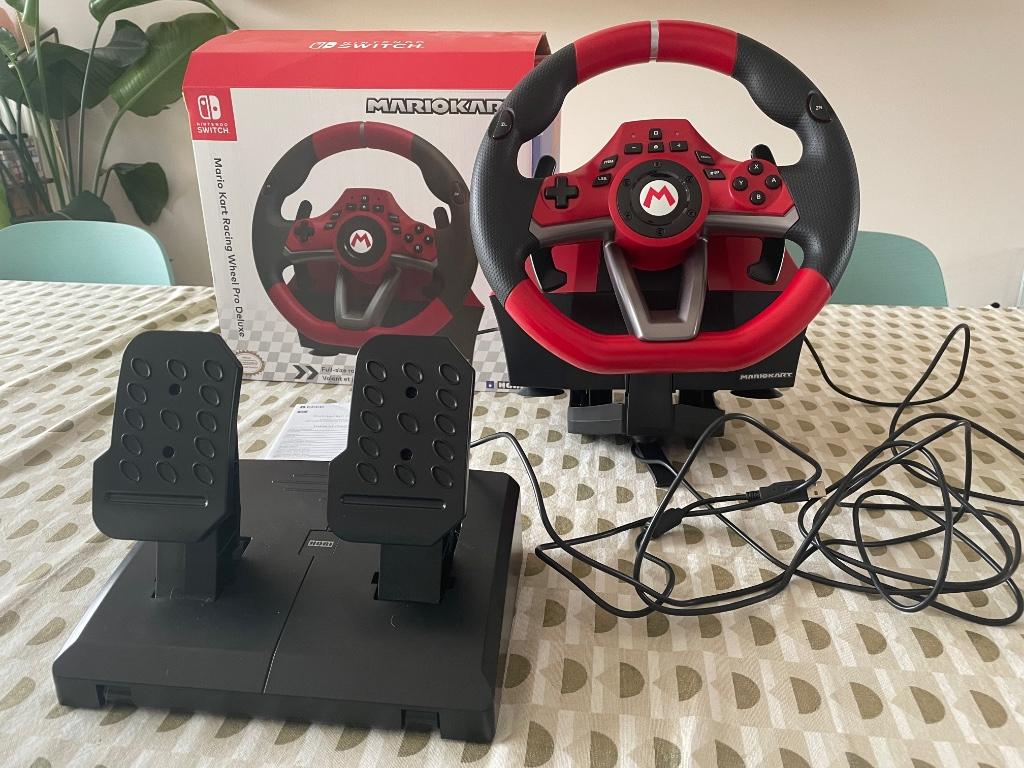 Hori Mario kart racing wheel pro deluxe met pedalen, Ophalen, Zo goed als nieuw