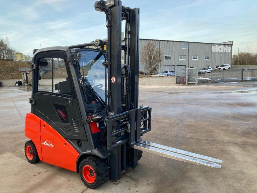 élévateur Linde H20D triplex 6,70m 4.852 h  EXCELLENT ÉTAT!, Zakelijke goederen, Machines en Bouw | Heftrucks en Intern transport