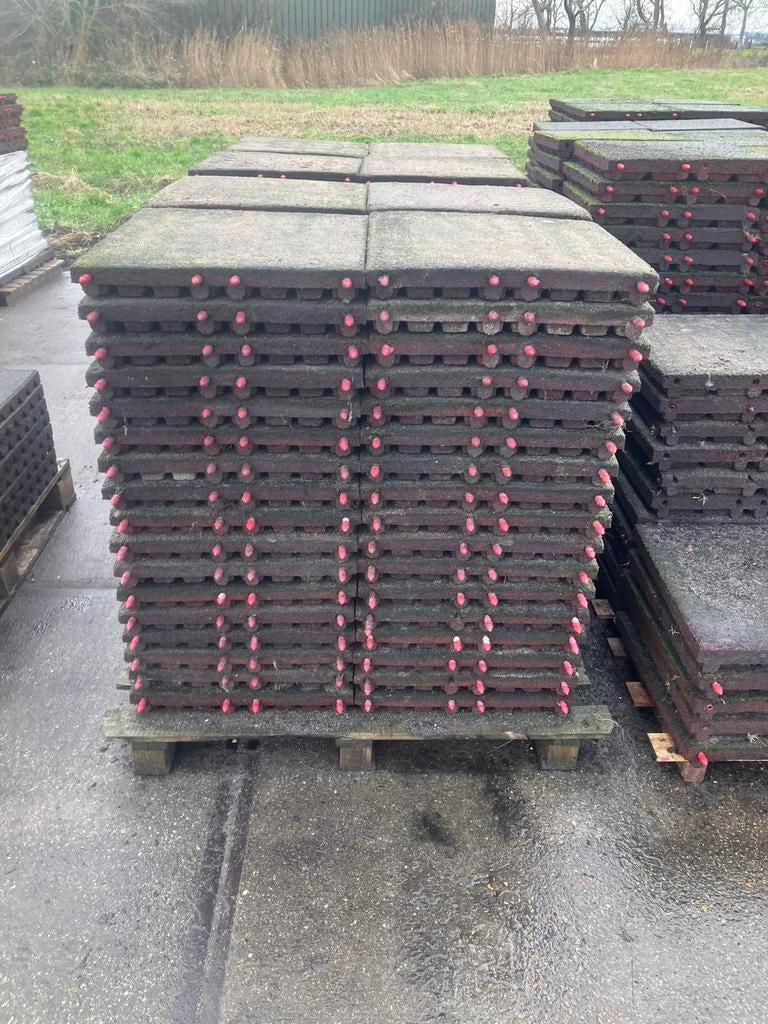 76 vochtdoorlatende rubberen matten 50x50x6,5cm, Dieren en Toebehoren
