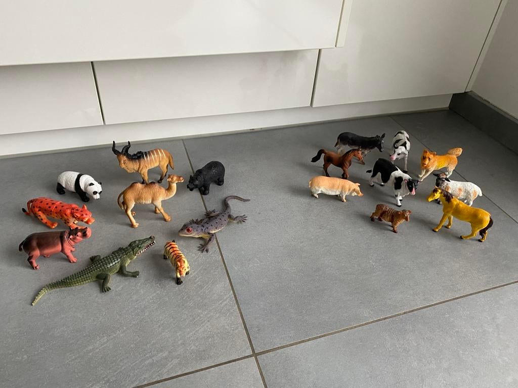 Setje dieren: boerderij en dierentuin, Ophalen, Zo goed als nieuw