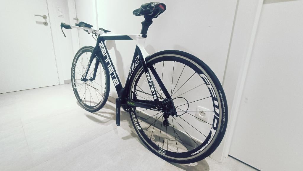 Zannata Z112 — Vélo de triathlon — roues FFWD F4R, Vélos & Vélomoteurs, Autres marques, 10 à 15 vitesses, 49 à 53 cm, Enlèvement