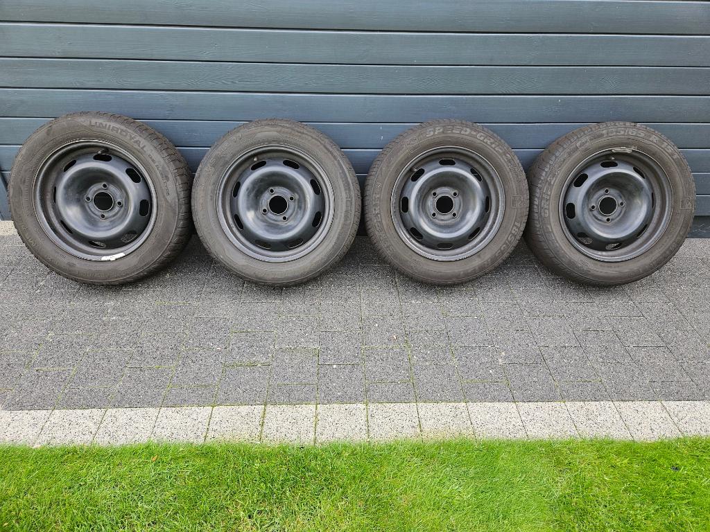 4 Stalen velgen met 4 gebruikte winter banden., Auto-onderdelen, Ophalen, Band(en)