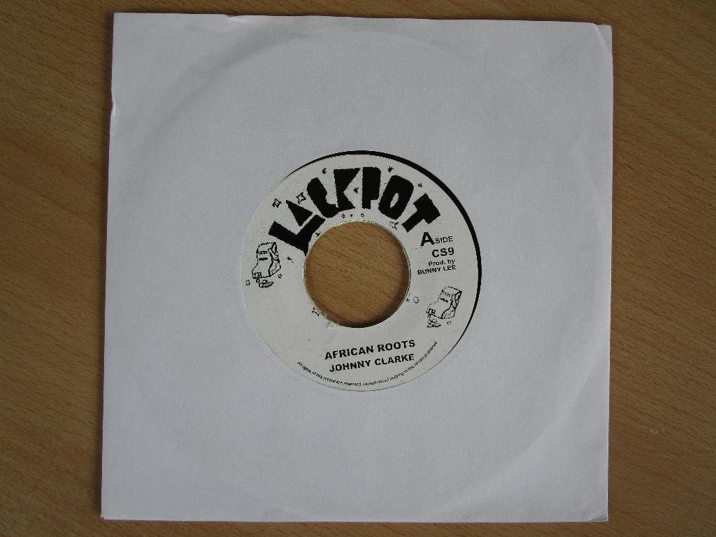JOHNNY CLARKE:AFRICAN ROOTS/KING TUBBY & AGGRI-7" SINGLE, Cd's en Dvd's, Vinyl Singles, Wereldmuziek, 7 inch, Single, Ophalen of Verzenden