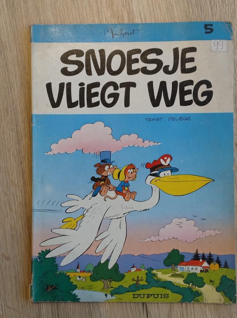 Snoesje vliegt weg - Macherot & Deliège, Ophalen of Verzenden, Gelezen