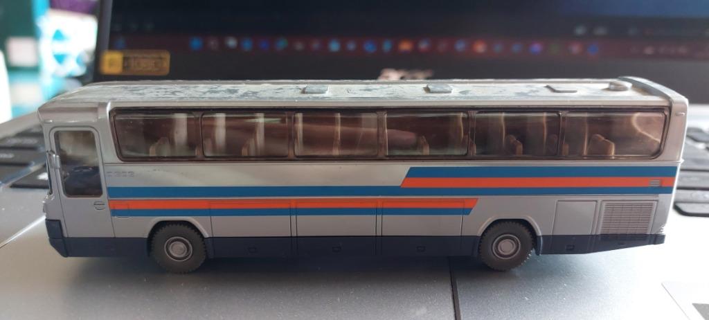 H0LK 0913 MERCEDES-BENZ REISBUS JAREN 70-80 1:87., Verzenden, Zo goed als nieuw, Bus of Vrachtwagen, Wiking