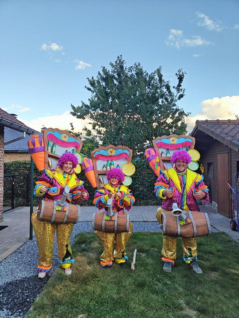 Carnavalkostuums “Vr Tappen der op los”, Enlèvement, Comme neuf, Autres tailles, Vêtements