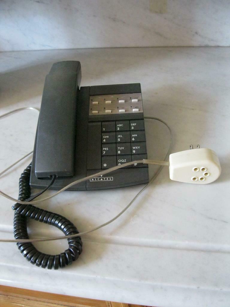 zwarte telefoon Alcatel, Ophalen of Verzenden, Gebruikt
