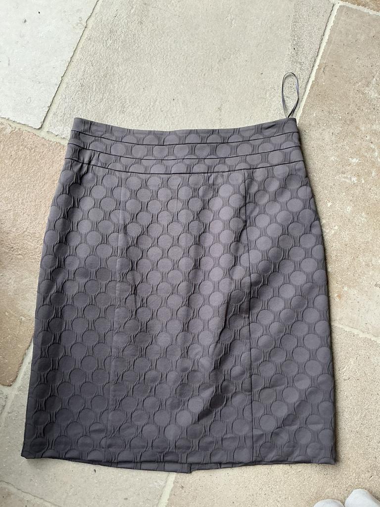 Jupe H & M, taille 42, comme neuve, Vêtements | Femmes, Jupes, Comme neuf, Taille 42/44 (L), Gris, Enlèvement ou Envoi