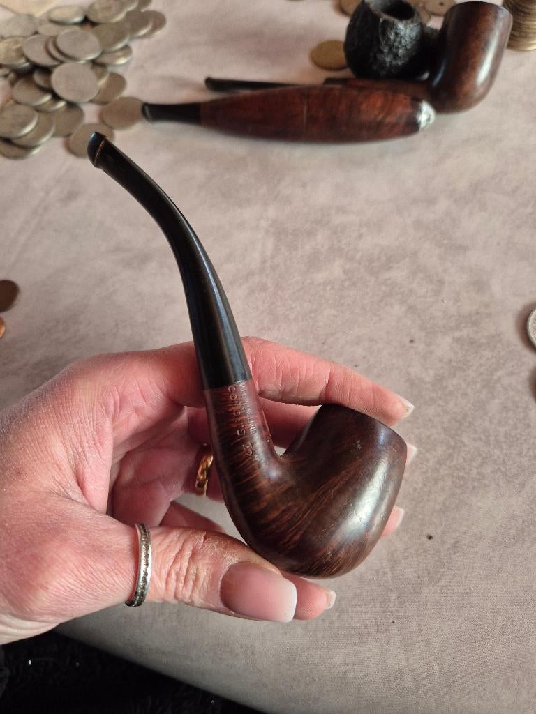 Pipe anglaise en bois, Enlèvement