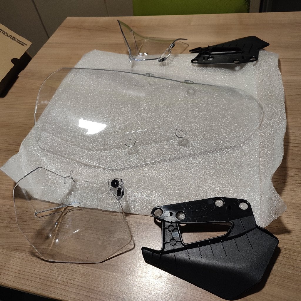 Origineel standaard windscherm BMW R1300GS Triple Black 2025, Motoren, Ophalen, Nieuw