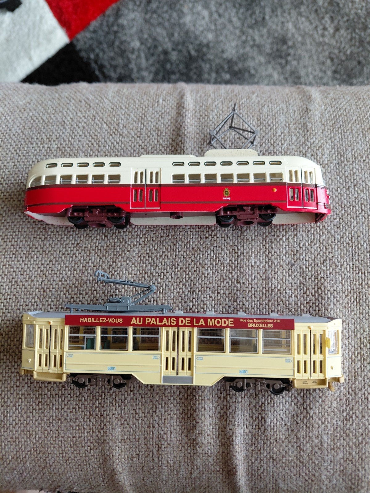 Lot de 2 miniatures tramways 5001 et 10409, Enlèvement ou Envoi, Neuf, Autres types, Autres marques