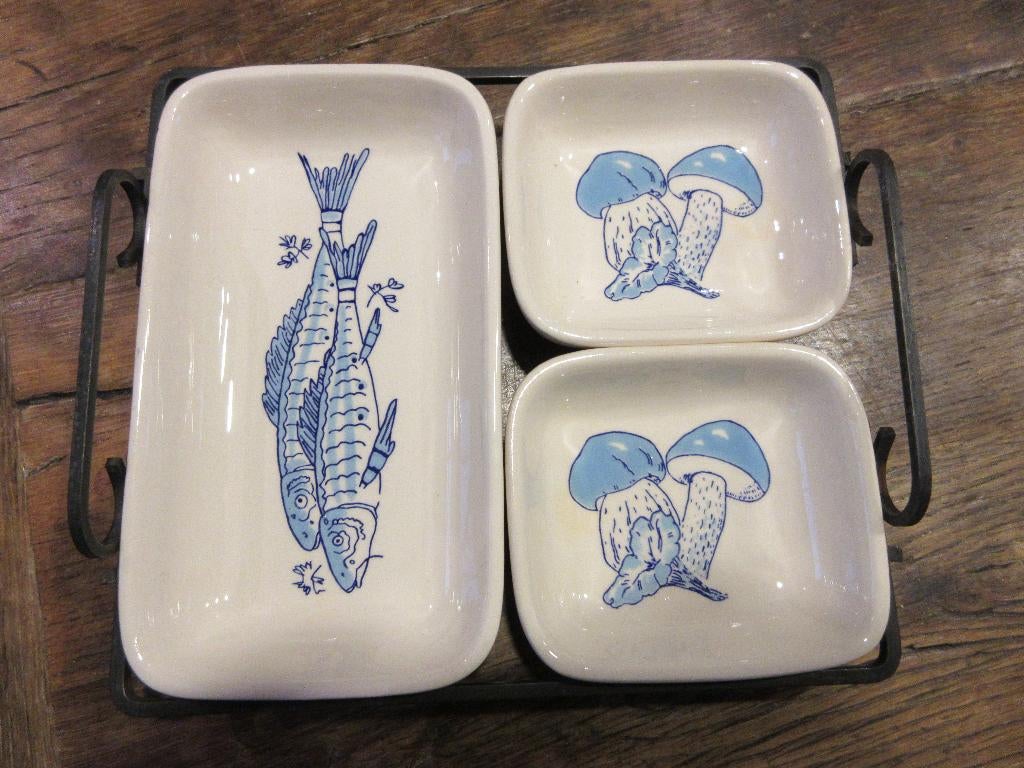 Ancien plat vintage céramique dans un cadre en fer forgé, Enlèvement