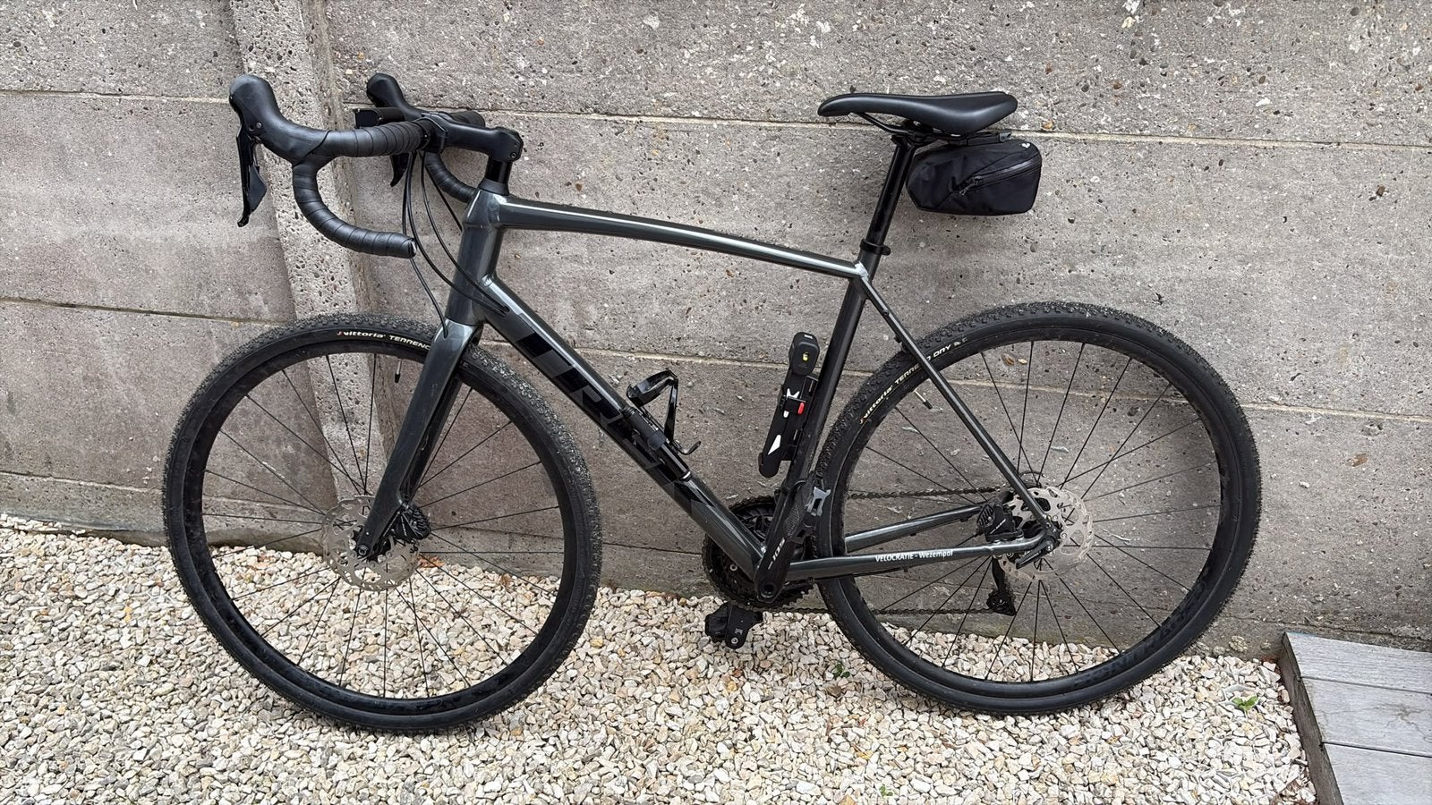 Trek Domane AL5, 10 tot 15 versnellingen, Heren, Aluminium, Zo goed als nieuw