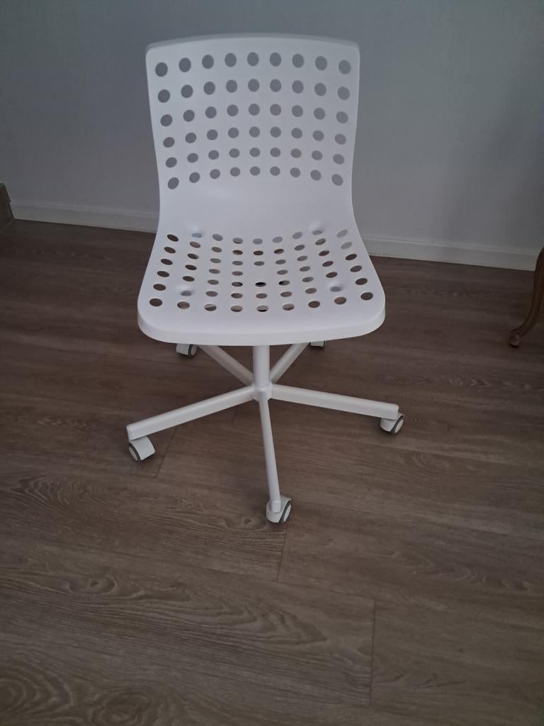 Chaise de bureau ikea blanche, Enlèvement, Chaise de bureau