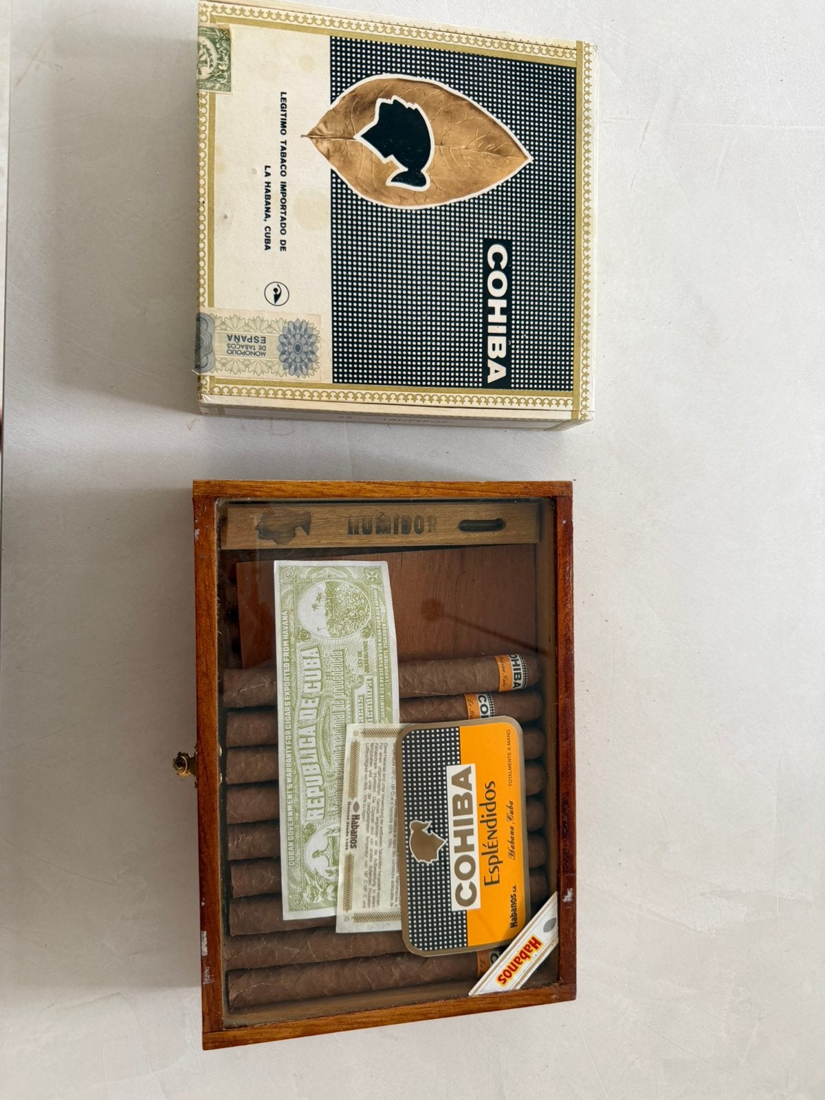 2 dozen COHIBA sigaren, Ophalen, Zo goed als nieuw