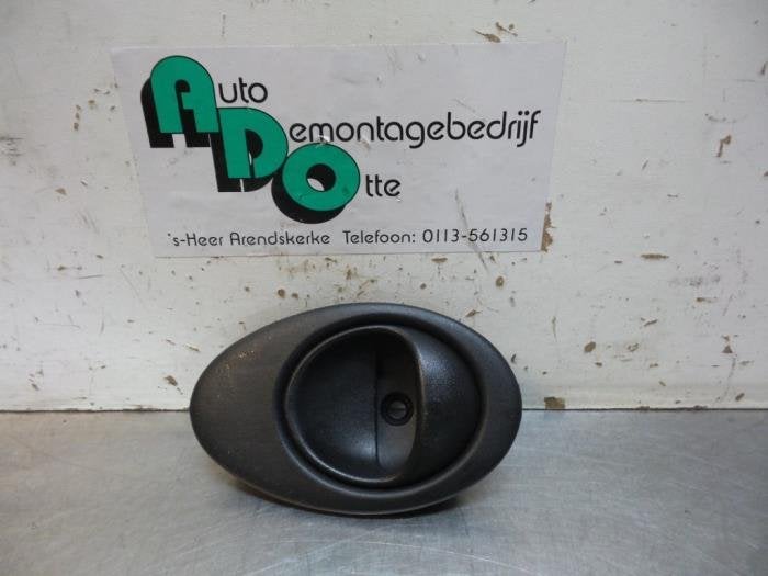Poignée portière 4portes avant gauche d'un Chevrolet Matiz, -, Utilisé, -, -