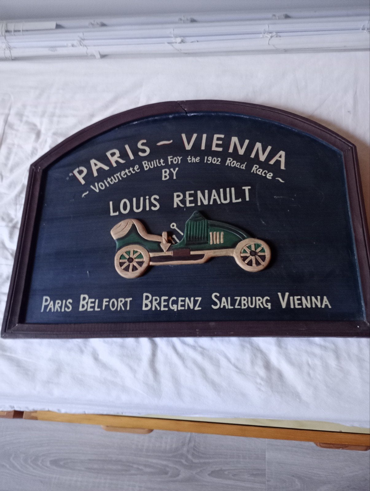 panneau commémoration, Enlèvement