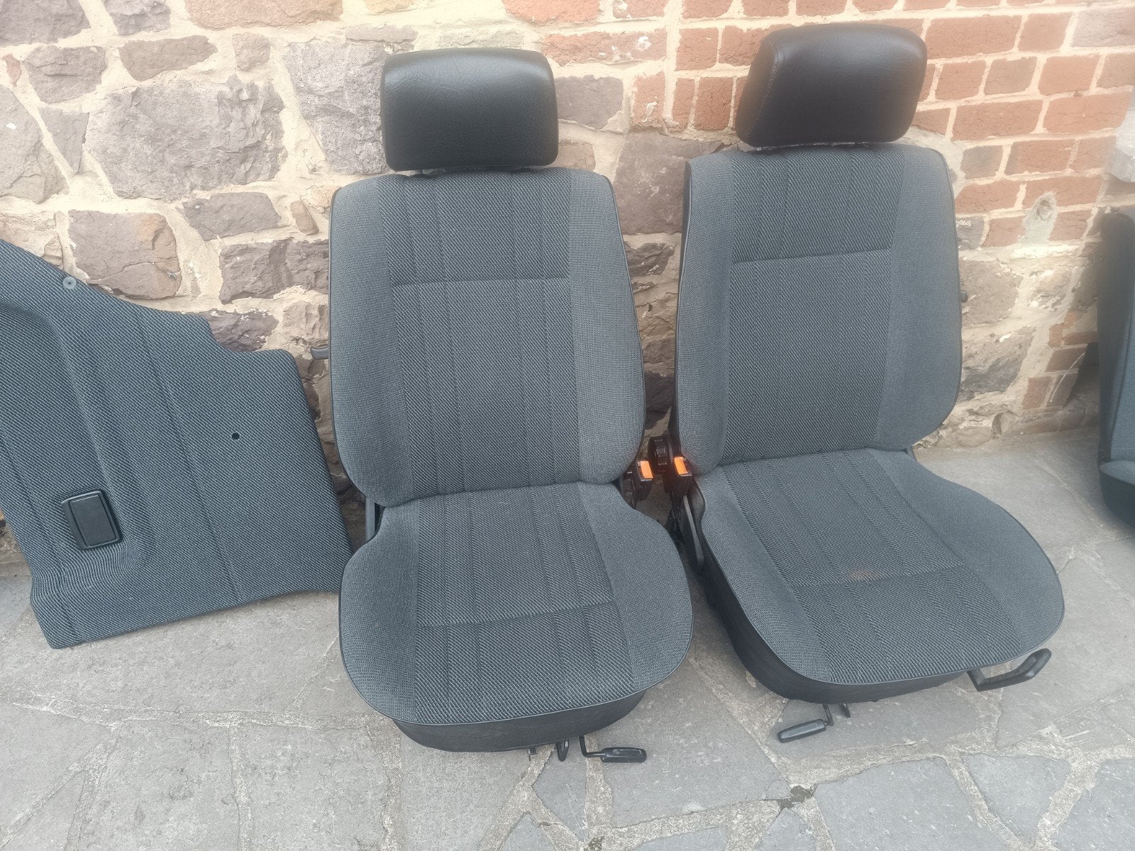 Intérieur golf 2 1300, Enlèvement