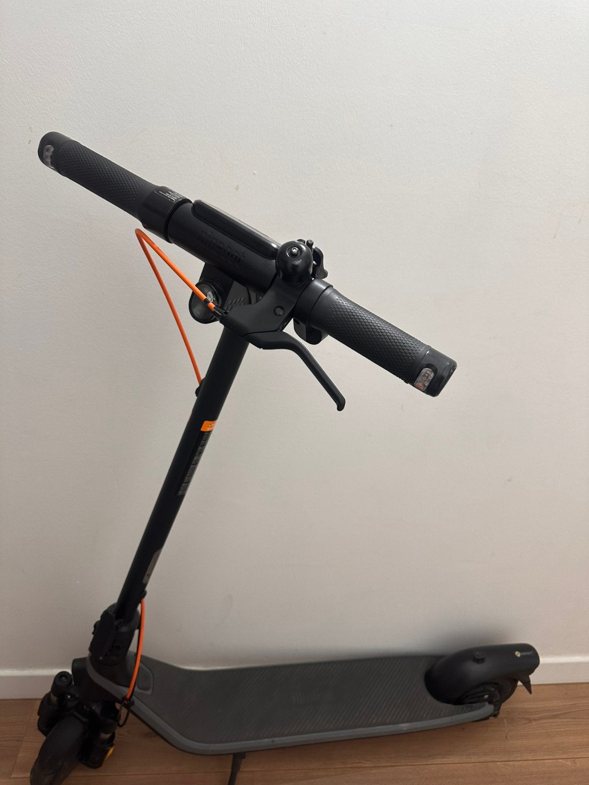 Segway Ninebot E2 Plus elektrische scooter, Fietsen en Brommers, Ophalen of Verzenden, Zo goed als nieuw