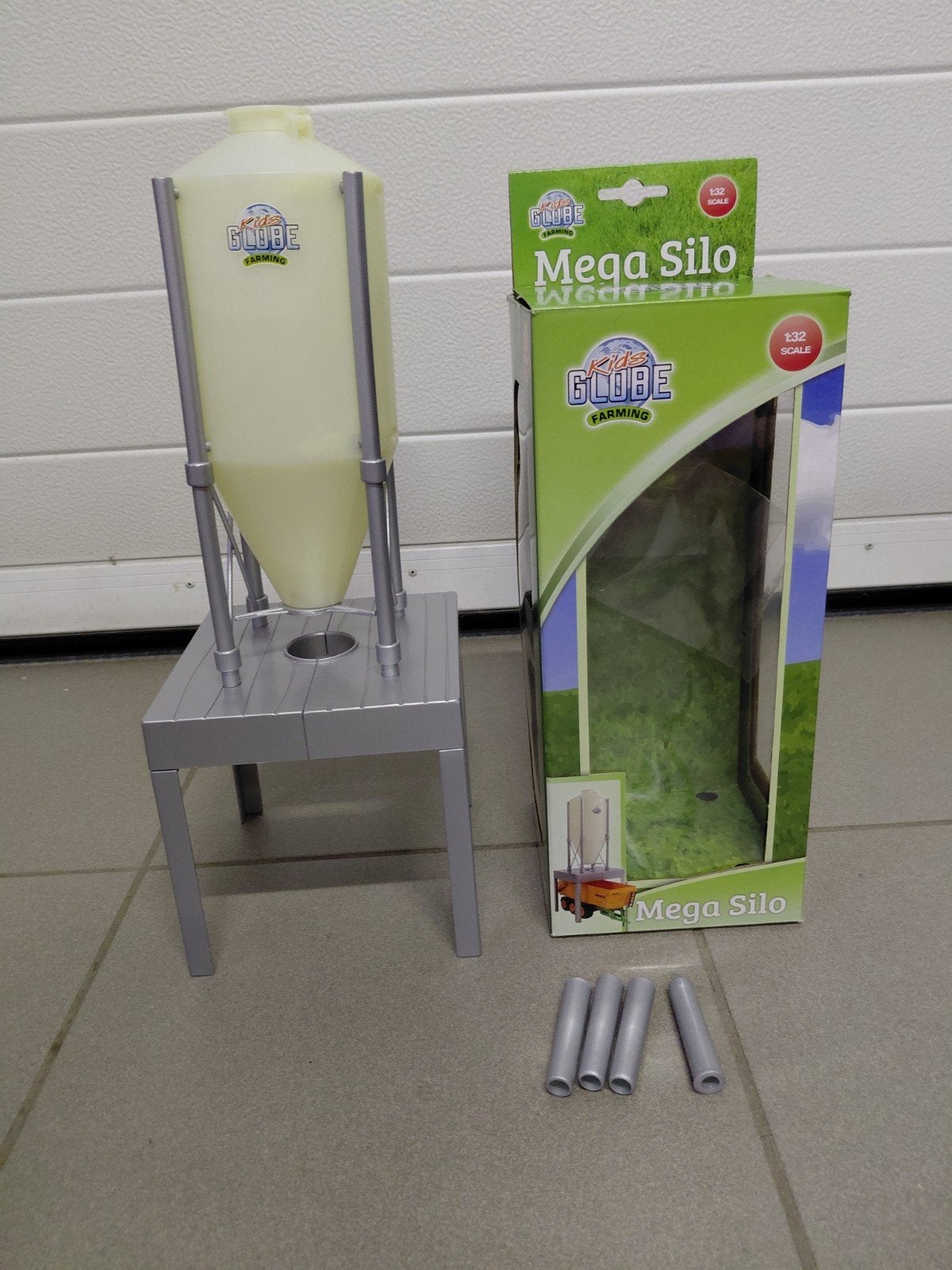 Globe Farming Mega Silo 1/32, Enlèvement ou Envoi, Comme neuf