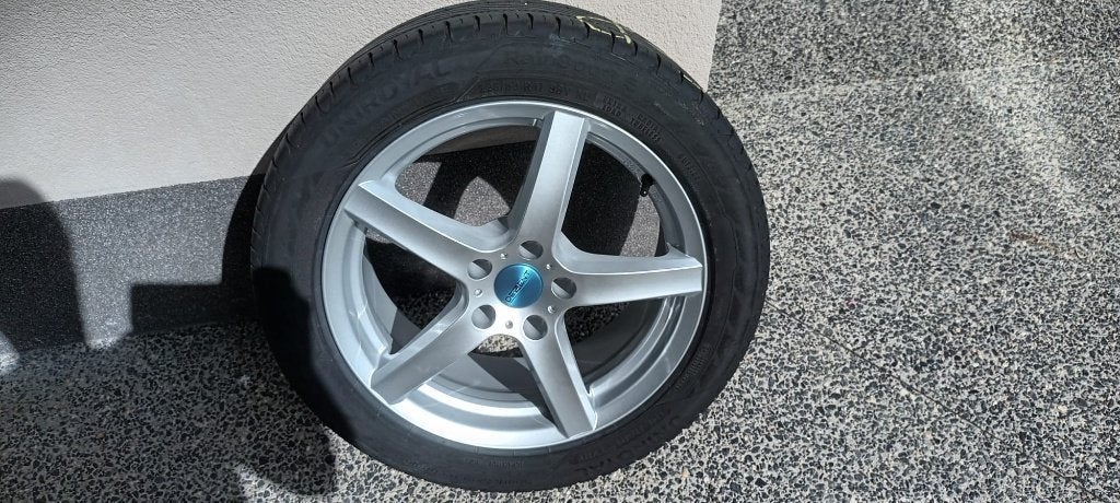 Jante neuve BMW avec pneu, Autos : Pièces & Accessoires, Neuf, Pneus et Jantes, Pneus été, Enlèvement