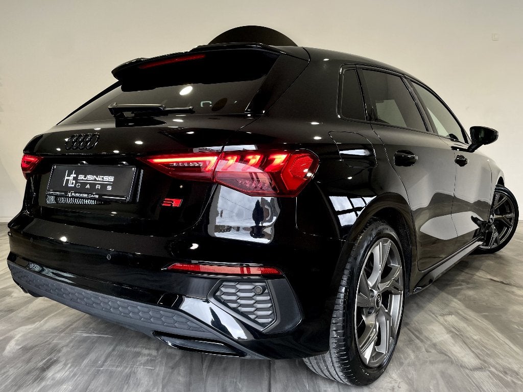 Audi A3 30 TFSi/ SPORTBACK/ S-TRONIC/ 3X S-LINE/ SHADOW LOOK, Achat, Euro 6, Entreprise, 5 portes