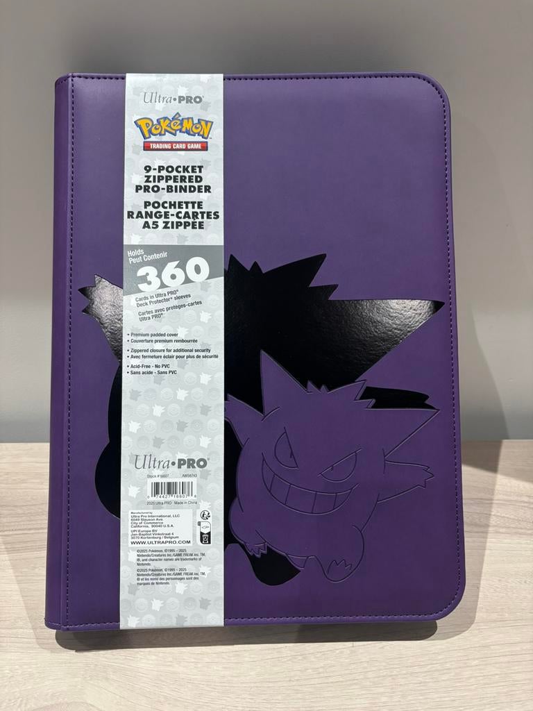 Ultra PRO Pokémon Gengar 9-Pocket Zippered Pro Binder, Ophalen of Verzenden, Zo goed als nieuw