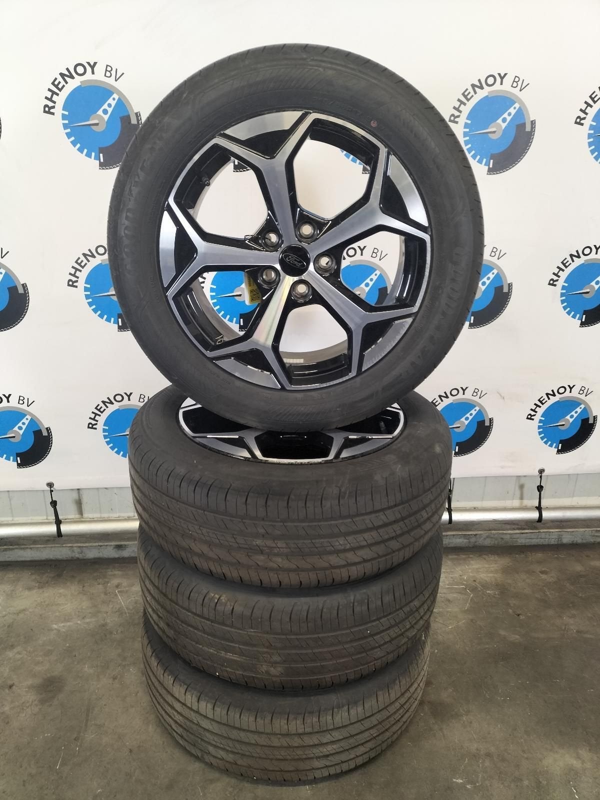 Ford Puma 215/55/17 Goodyear 2018 t/m 2026  R1TC-1007-A1A, -, -, Banden en Velgen, 17 inch