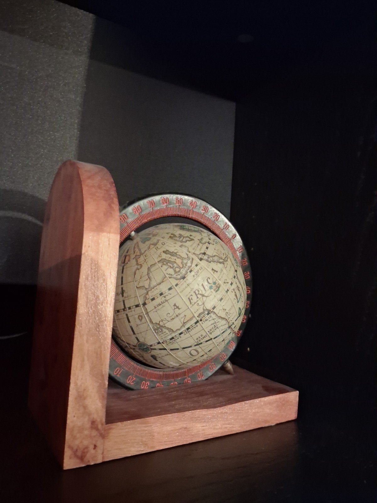 serre-livres globe, Enlèvement ou Envoi