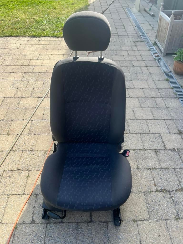 Passagiers auto stoel., Ophalen