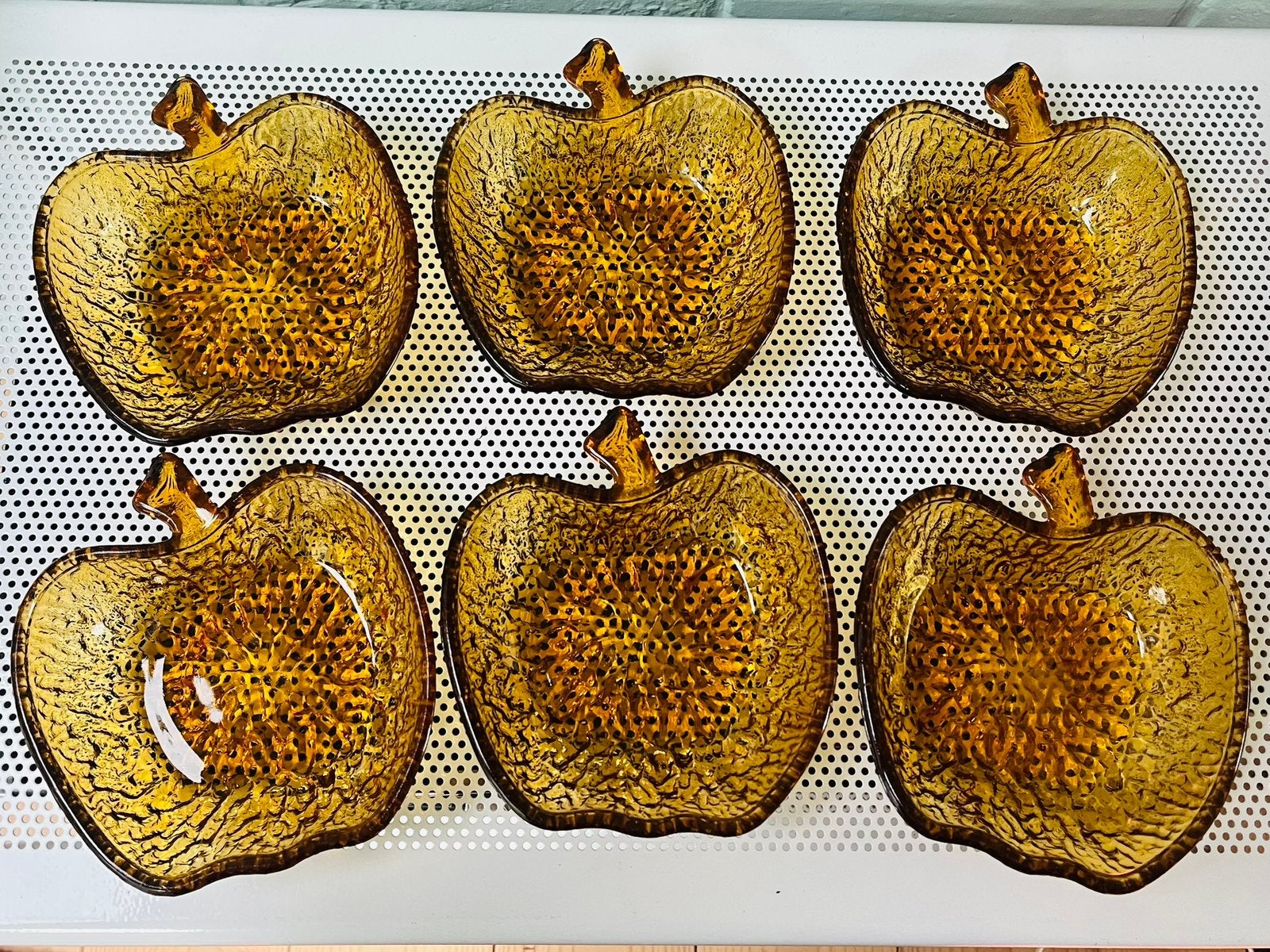 6 bols vintage en verre ambré structuré en forme de pomme, Enlèvement ou Envoi, Verre, Utilisé, X