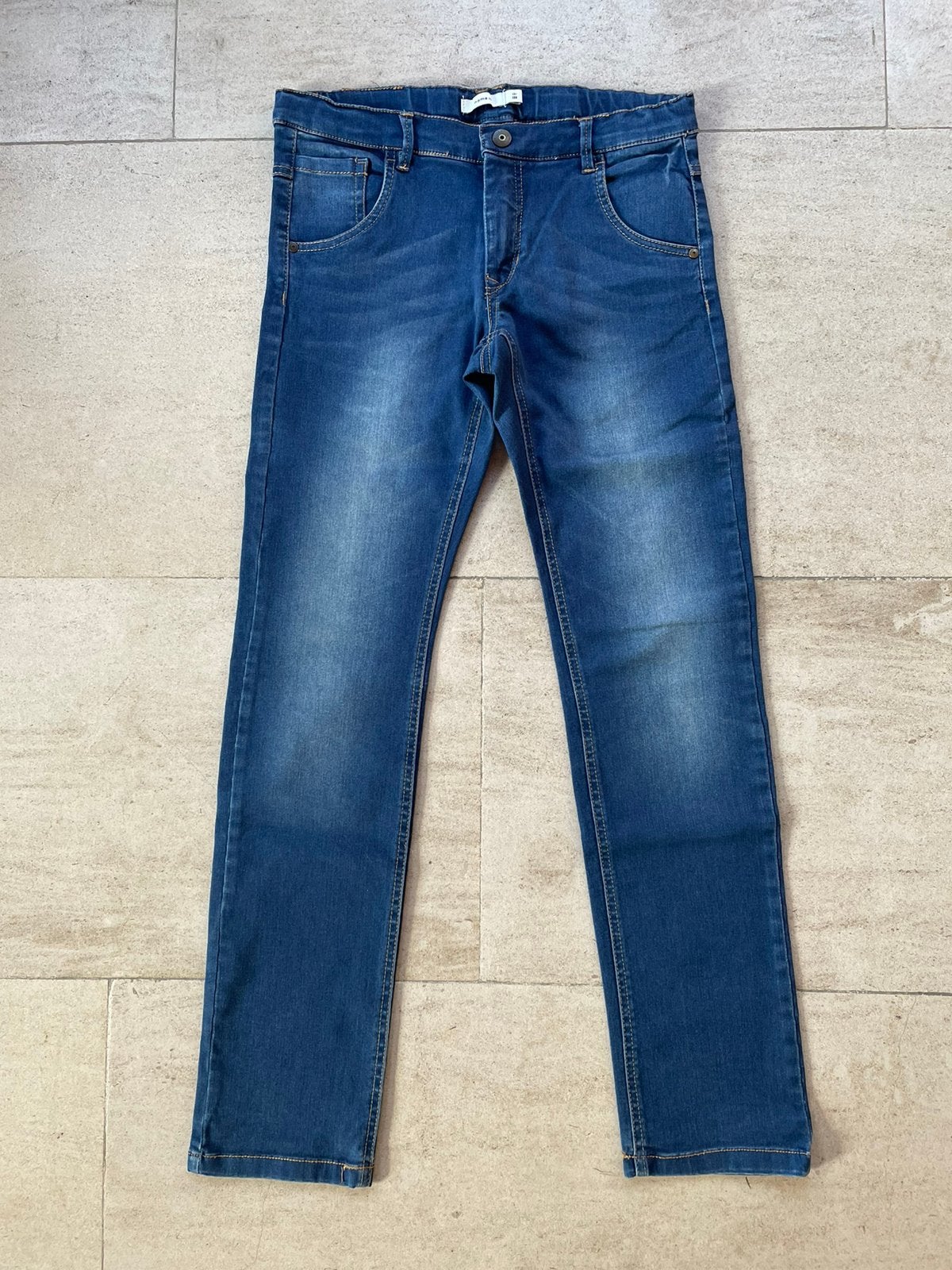 Leuke jeans Name It maat 158, Enfants & Bébés, Vêtements enfant | Taille 158, Pantalon, Garçon, Comme neuf, Enlèvement ou Envoi