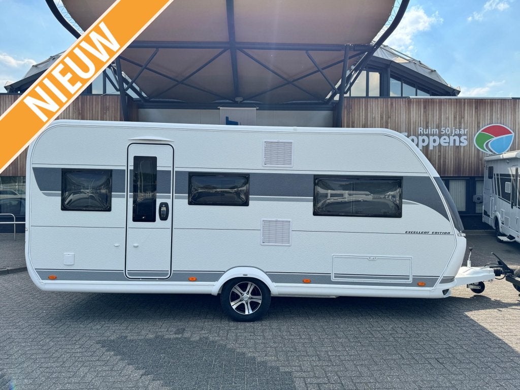 Hobby Excellent Edition 495 UL, Hobby, 5 à 6 mètres, 1250 - 1500 kg, Banquette en rond