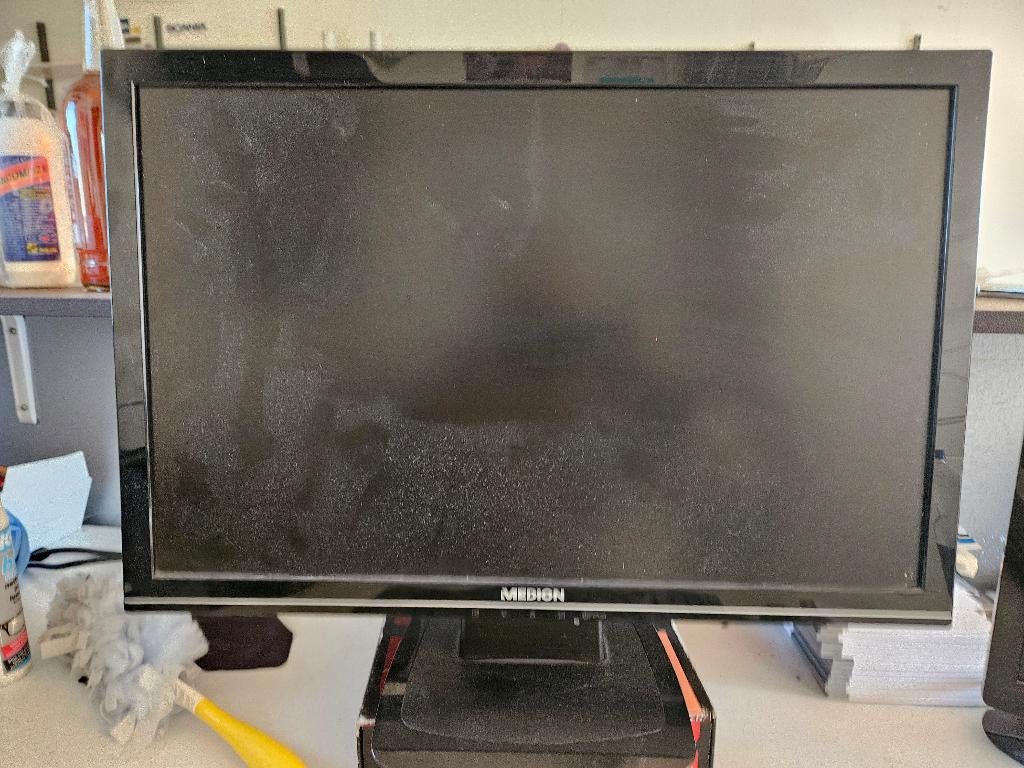 21 Inch computerscherm, Ophalen, Medion, Zo goed als nieuw, Kantelbaar