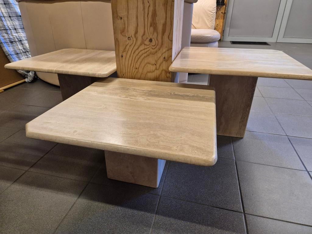 Set de 3 tables basses en travertin, Enlèvement